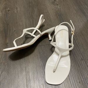 MICHAEL KORS SANDALS SIZE 7